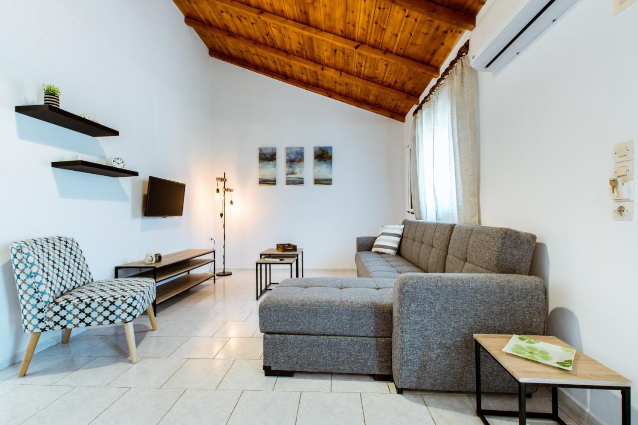 Koulouris Apartments & Studios Kalyves Bagian luar foto