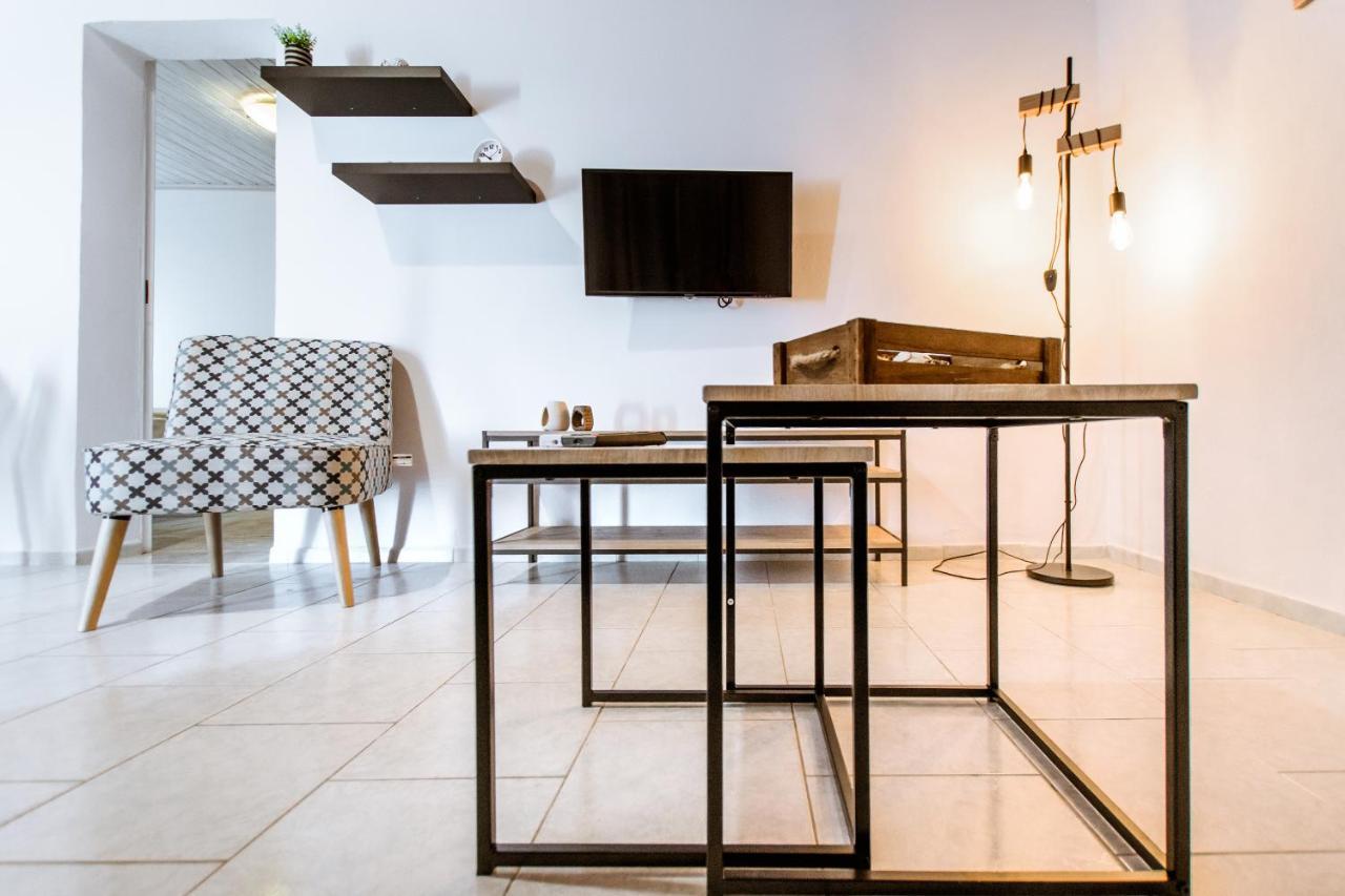 Koulouris Apartments & Studios Kalyves Bagian luar foto