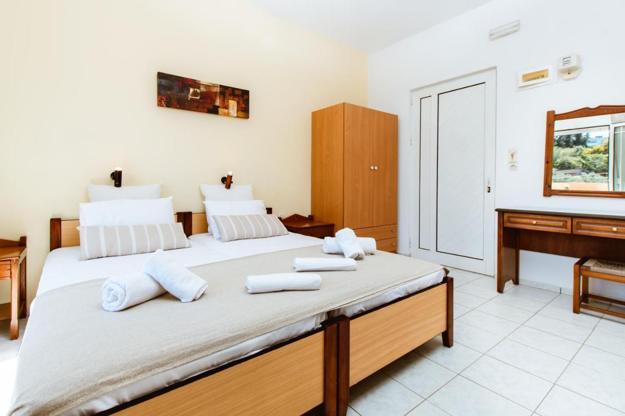 Koulouris Apartments & Studios Kalyves Bagian luar foto