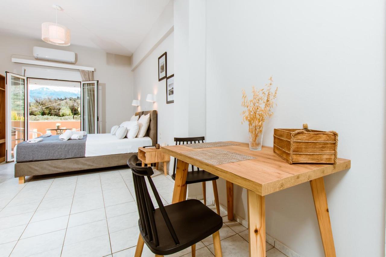 Koulouris Apartments & Studios Kalyves Bagian luar foto